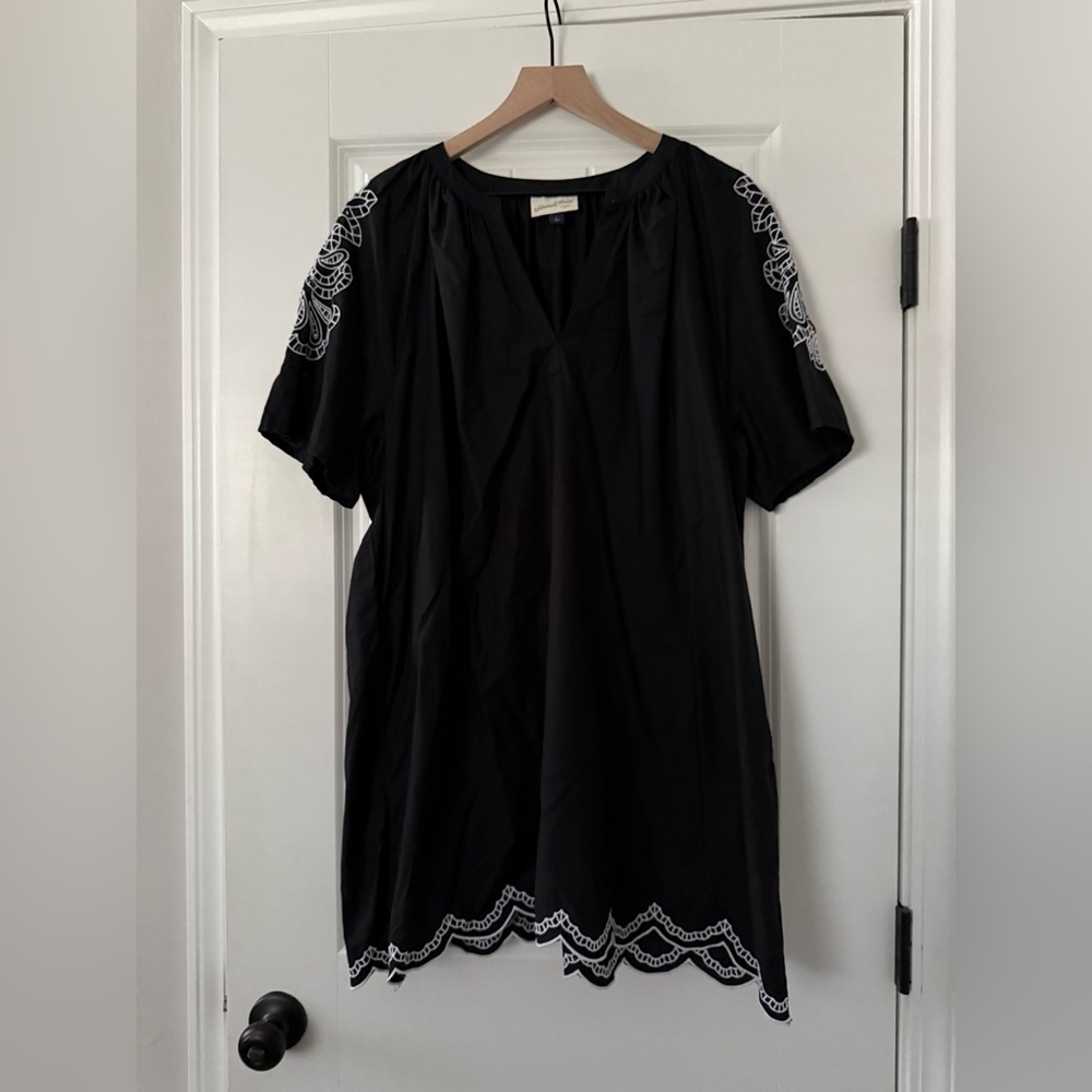 Universal Thread Black Tunic with White Embroidery